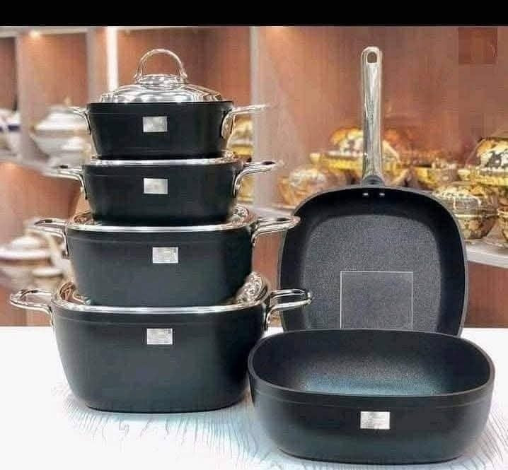 طقم تيتانيوم سافلون التركي الأصلي -10 قطع -اسود