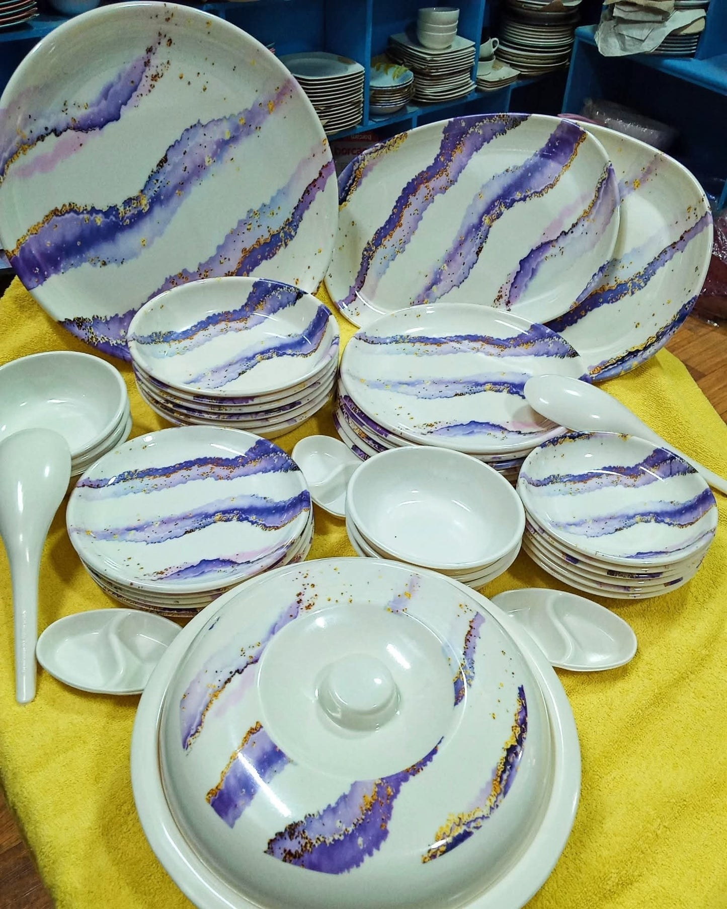 ميلامين دريم 40 قطعه اشكال مختلفه