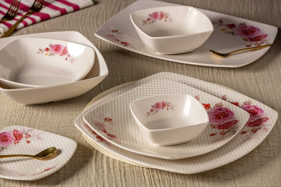 طقم عشاء ميلامين الشريف 38 قطعة - تصميم مدور