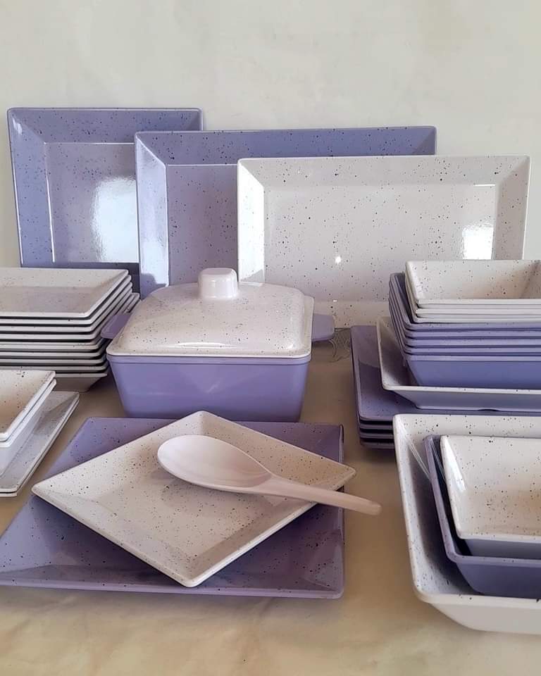 طقم عشاء ميلامين الشريف 38 قطعة - تصميم مدور